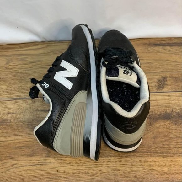 New Balance 574 woman’s size 6.5. Black/white/gray. New condition. Gorgeous! - Picture 6 of 10